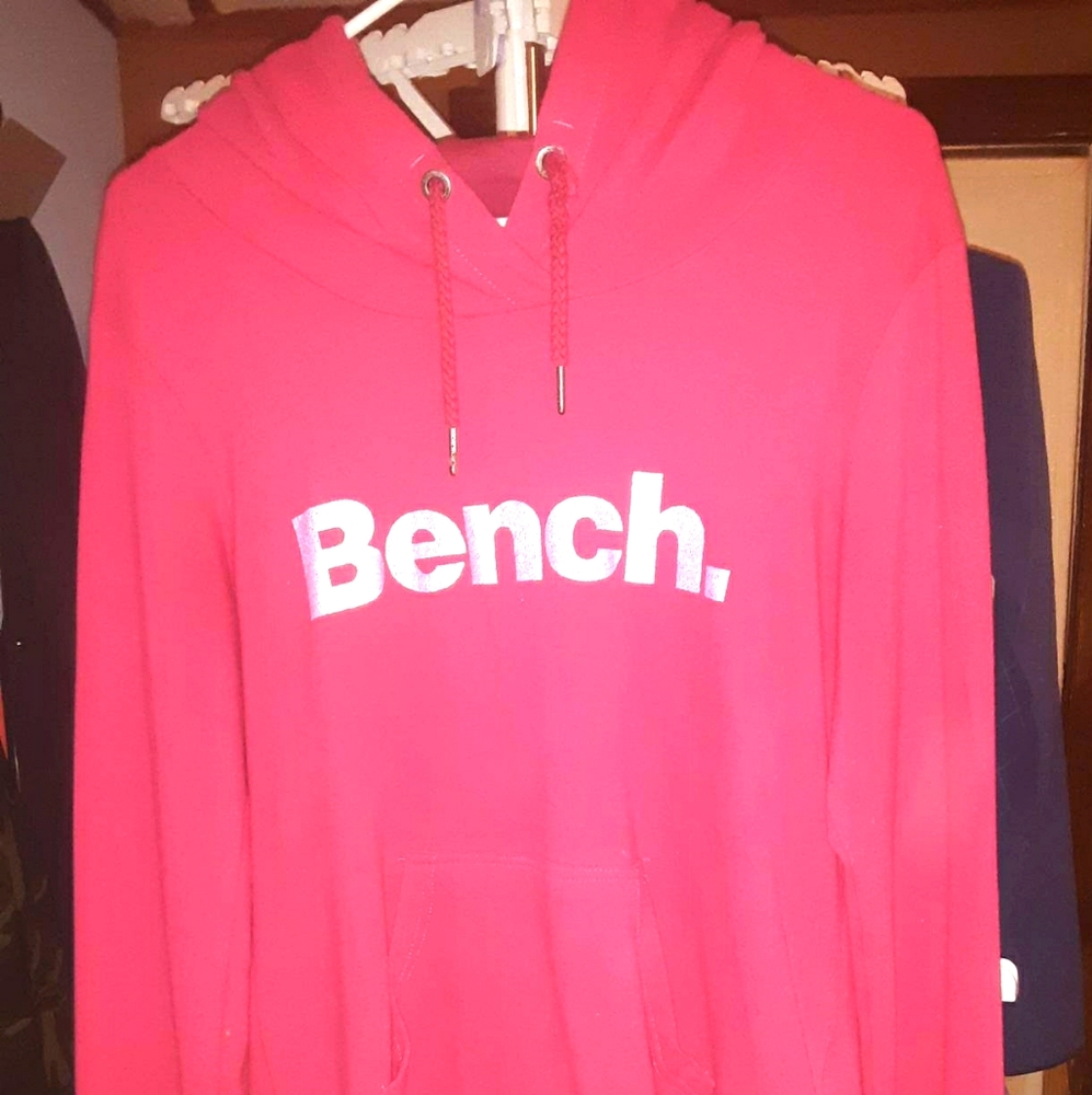 Bench Women's Large Pull-Over Hoodie-Pink